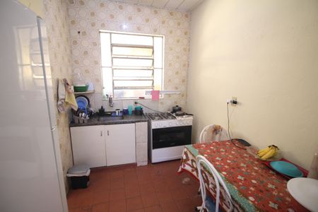 Cozinha de apartamento à venda com 2 quartos, 58m² em Diamante, Belo Horizonte
