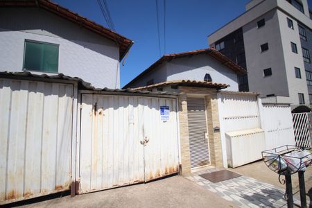 Apartamento à venda com 58m², 2 quartos e sem vagaFachada/Plaquinha Instalada 06/11/2025 YOJA-216