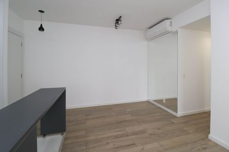 Sala de apartamento para alugar com 2 quartos, 73m² em Pinheiros, São Paulo