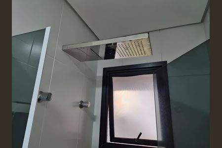 Banheiro de apartamento para alugar com 1 quarto, 38m² em Tamboré, Barueri
