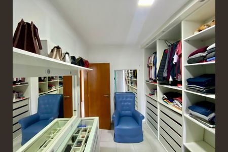 Closet Suíte de apartamento para alugar com 3 quartos, 130m² em Guilhermina, Praia Grande