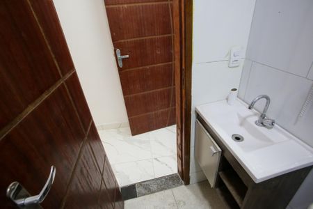 Banheiro de kitnet/studio para alugar com 1 quarto, 40m² em Anil, Rio de Janeiro