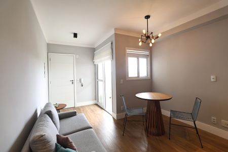 Sala de apartamento para alugar com 1 quarto, 47m² em Jardim, Santo André