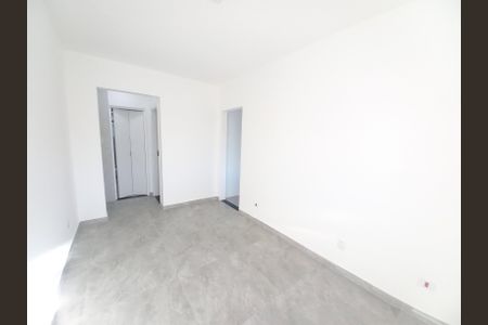 Sala de apartamento para alugar com 1 quarto, 40m² em Centro, São Vicente