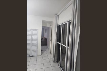 Sala de casa de condomínio à venda com 3 quartos, 80m² em Jd Maria Eugenia, Campinas