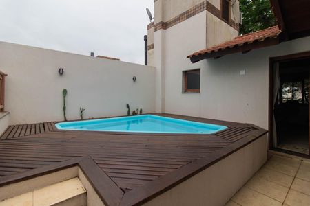 Casa de condomínio à venda com 340m², 3 quartos e 2 vagasÁrea comum - Piscina