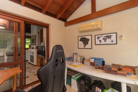 Casa de condomínio à venda com 340m², 3 quartos e 2 vagasSala 2