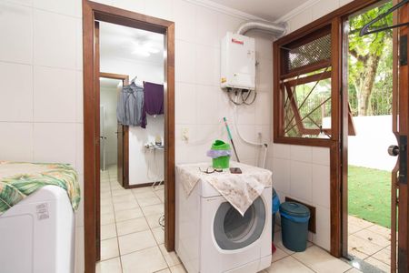 Casa de condomínio à venda com 340m², 3 quartos e 2 vagasÁrea de Serviço