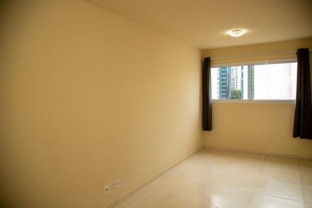 Sala de apartamento para alugar com 2 quartos, 50m² em Cidade Monções, São Paulo