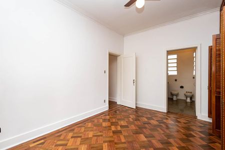 Apartamento à venda com 289m², 4 quartos e 2 vagasSuíte 1