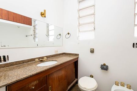 Apartamento à venda com 289m², 4 quartos e 2 vagasBanheiro da Suíte 1