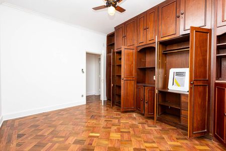 Apartamento à venda com 289m², 4 quartos e 2 vagasQuarto 2