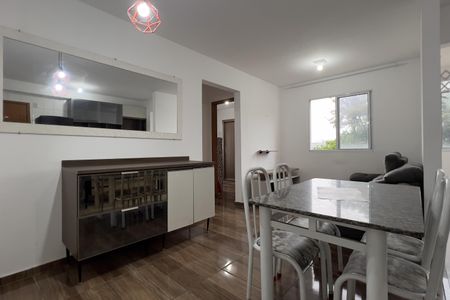 Sala de apartamento para alugar com 2 quartos, 45m² em Parque Primavera, Guarulhos