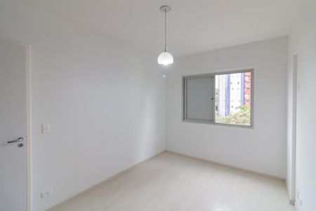 Apartamento à venda com 75m², 2 quartos e 1 vagaQuarto 2