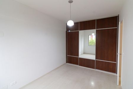 Apartamento à venda com 75m², 2 quartos e 1 vagaQuarto 2
