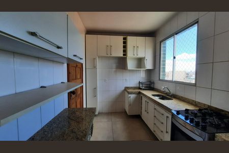 Apartamento à venda com 3 quartos, 186m² em Sagrada Família, Belo Horizonte