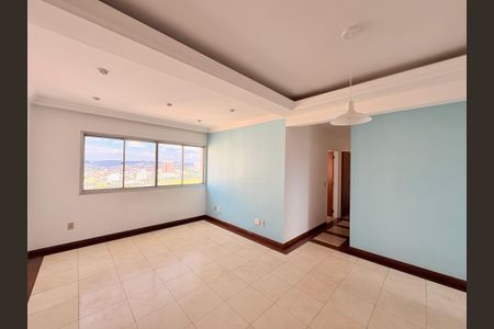Sala de apartamento para alugar com 2 quartos, 75m² em Centro, Jundiaí