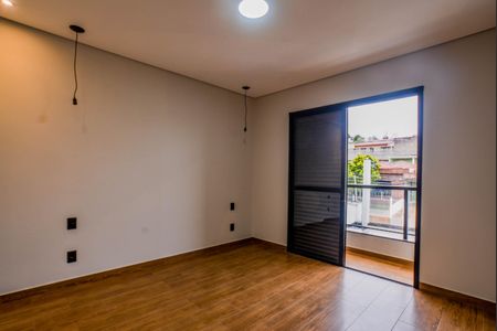 Casa à venda com 147m², 3 quartos e 4 vagas Casa à venda com 147m², 3 quartos e 4 vagasQuarto Suíte