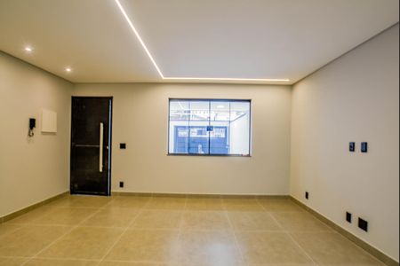 Casa à venda com 147m², 3 quartos e 4 vagas Casa à venda com 147m², 3 quartos e 4 vagasSala