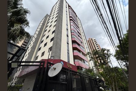 Apartamento à venda com 105m², 3 quartos e 2 vagas Apartamento à venda com 105m², 3 quartos e 2 vagasFachada