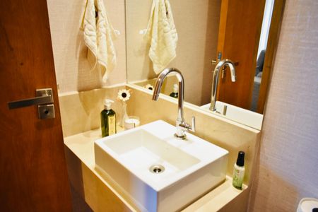 Apartamento à venda com 105m², 3 quartos e 2 vagas Apartamento à venda com 105m², 3 quartos e 2 vagasLavabo