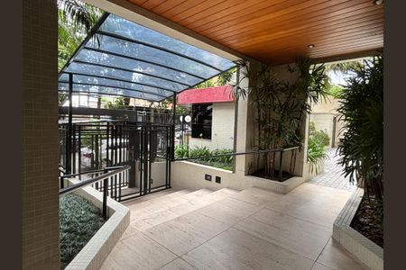 Apartamento à venda com 105m², 3 quartos e 2 vagas Apartamento à venda com 105m², 3 quartos e 2 vagasEntrada