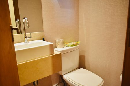 Apartamento à venda com 105m², 3 quartos e 2 vagas Apartamento à venda com 105m², 3 quartos e 2 vagasLavabo