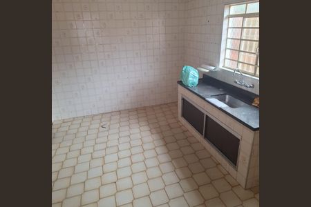 Cozinha de casa à venda com 3 quartos, 100m² em Jardim Cotinha, São Paulo