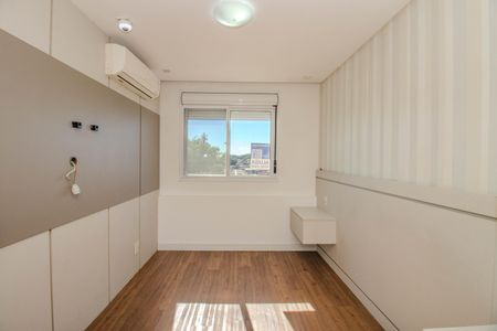 Quarto 2 de apartamento para alugar com 2 quartos, 50m² em Sarandi, Porto Alegre