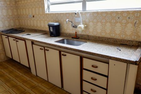 Casa à venda com 130m², 3 quartos e 2 vagas Casa à venda com 130m², 3 quartos e 2 vagasCozinha