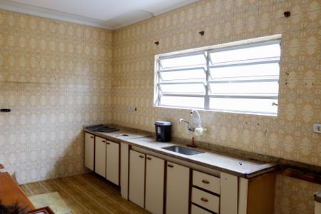 Casa à venda com 130m², 3 quartos e 2 vagas Casa à venda com 130m², 3 quartos e 2 vagasCozinha