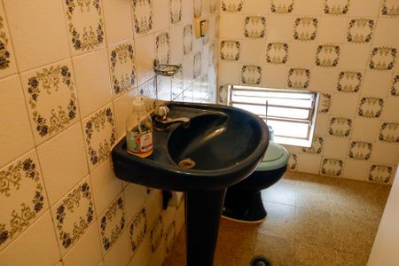 Casa à venda com 130m², 3 quartos e 2 vagas Casa à venda com 130m², 3 quartos e 2 vagasLavabo