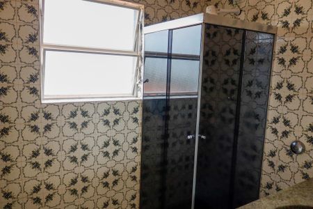 Casa à venda com 130m², 3 quartos e 2 vagas Casa à venda com 130m², 3 quartos e 2 vagasBanheiro