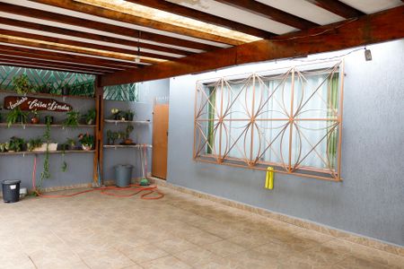 Casa à venda com 130m², 3 quartos e 2 vagas Casa à venda com 130m², 3 quartos e 2 vagasGaragem