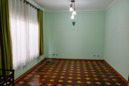 Casa à venda com 130m², 3 quartos e 2 vagas Casa à venda com 130m², 3 quartos e 2 vagassala