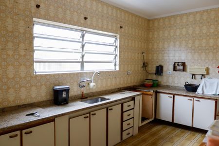 Casa à venda com 130m², 3 quartos e 2 vagas Casa à venda com 130m², 3 quartos e 2 vagasCozinha