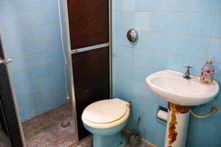 Casa à venda com 130m², 3 quartos e 2 vagas Casa à venda com 130m², 3 quartos e 2 vagasBanheiro 2