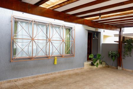 Casa à venda com 130m², 3 quartos e 2 vagas Casa à venda com 130m², 3 quartos e 2 vagasGaragem