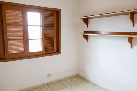 Casa à venda com 130m², 3 quartos e 2 vagas Casa à venda com 130m², 3 quartos e 2 vagasQuarto 3