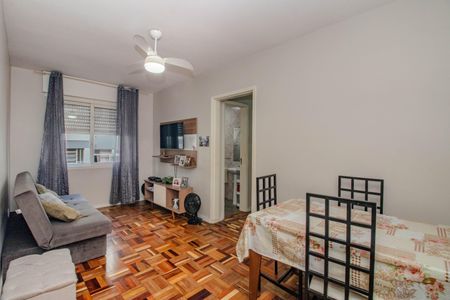 Sala de apartamento à venda com 1 quarto, 50m² em Passo D’areia, Porto Alegre