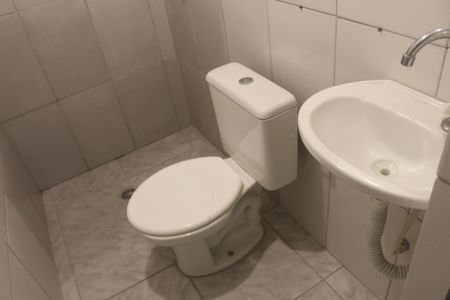 Banheiro de casa para alugar com 1 quarto, 40m² em Santa Maria, São Caetano do Sul