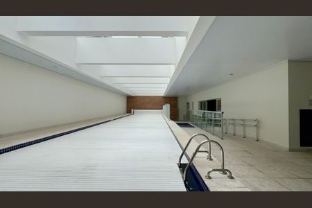 Apartamento para alugar com 64m², 1 quarto e 1 vaga Apartamento para alugar com 64m², 1 quarto e 1 vagaÁrea comum - Piscina
