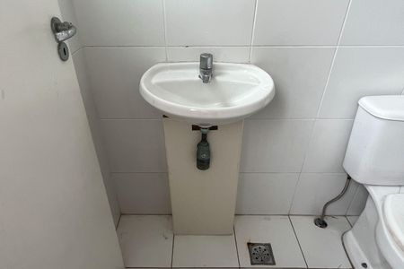 Apartamento para alugar com 180m², 3 quartos e 2 vagas Apartamento para alugar com 180m², 3 quartos e 2 vagasBanheiro de serviço