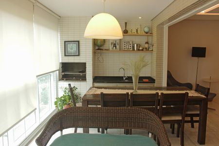 Apartamento para alugar com 180m², 3 quartos e 2 vagasSala