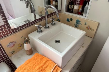 Apartamento para alugar com 180m², 3 quartos e 2 vagas Apartamento para alugar com 180m², 3 quartos e 2 vagasBanheiro da Suíte 1