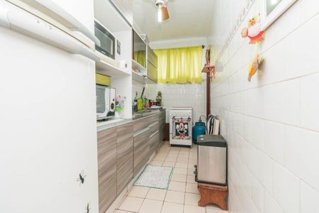 Cozinha de apartamento para alugar com 1 quarto, 41m² em Jardim Sabará, Porto Alegre