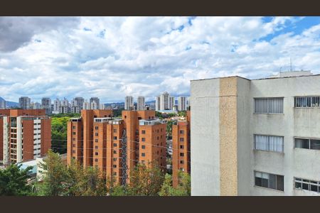 Vista de apartamento à venda com 2 quartos, 55m² em Vila Hamburguesa, São Paulo