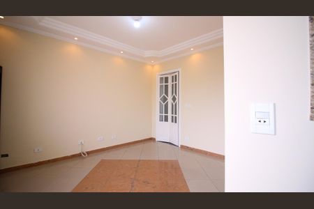 Casa para alugar com 2 quartos, 90m² em Vila Antonieta, São Paulo