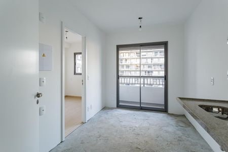 Sala/Cozinha de apartamento à venda com 1 quarto, 25m² em Vila Nova Conceição, São Paulo