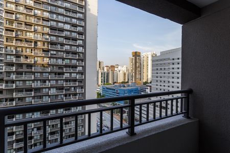 Varanda de apartamento à venda com 1 quarto, 25m² em Vila Nova Conceição, São Paulo